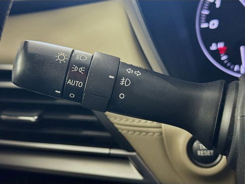 Used 2021 Subaru Outback Limited image 12