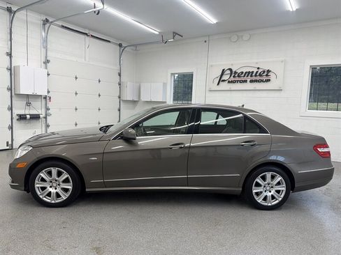 Used 2012 Mercedes-Benz E 350 4MATIC Sedan image 8