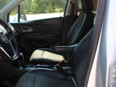 Used 2015 Buick Encore FWD image 29
