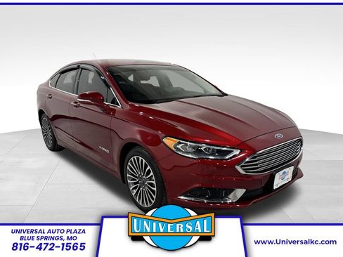 Used 2018 Ford Fusion SE w/ Equipment Group 602A FWD image 1