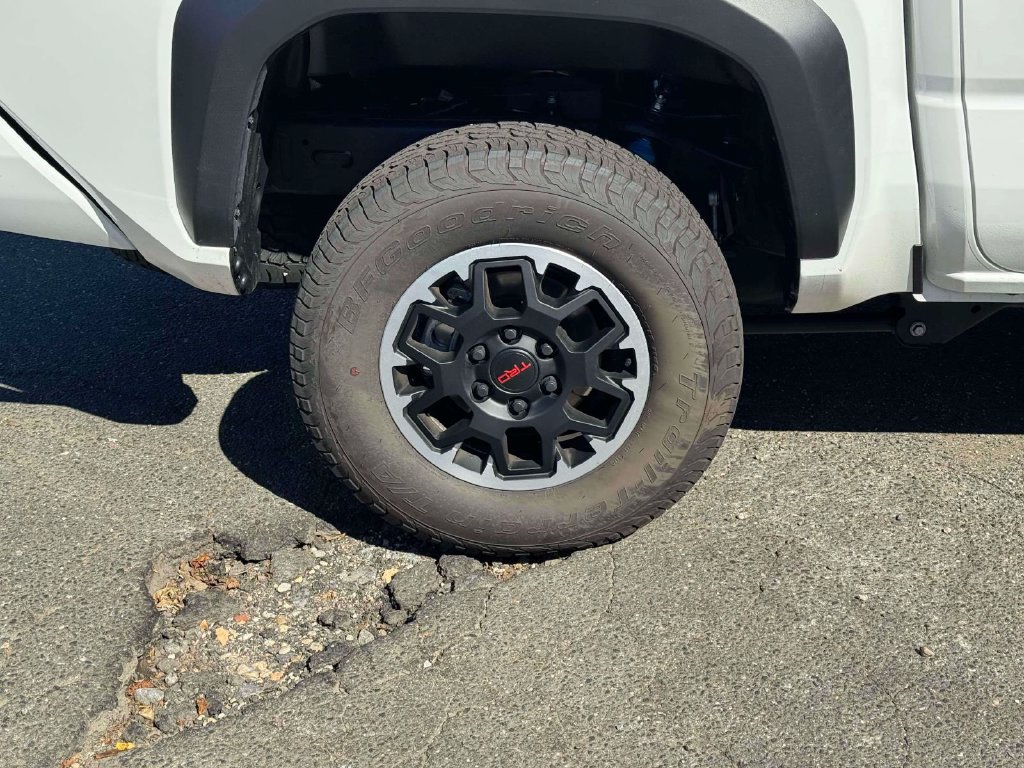 Used 2026 Toyota Tacoma TRD Off-Road AWD/4WD image 10
