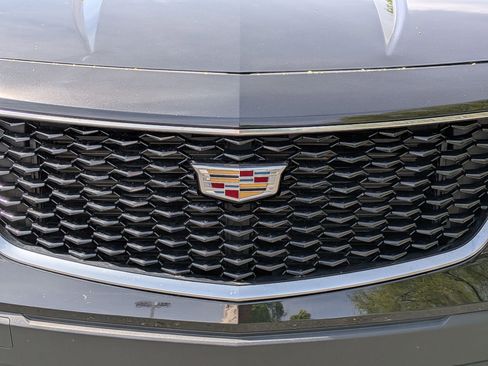 Certified 2023 Cadillac XT4 Sport AWD/4WD image 10