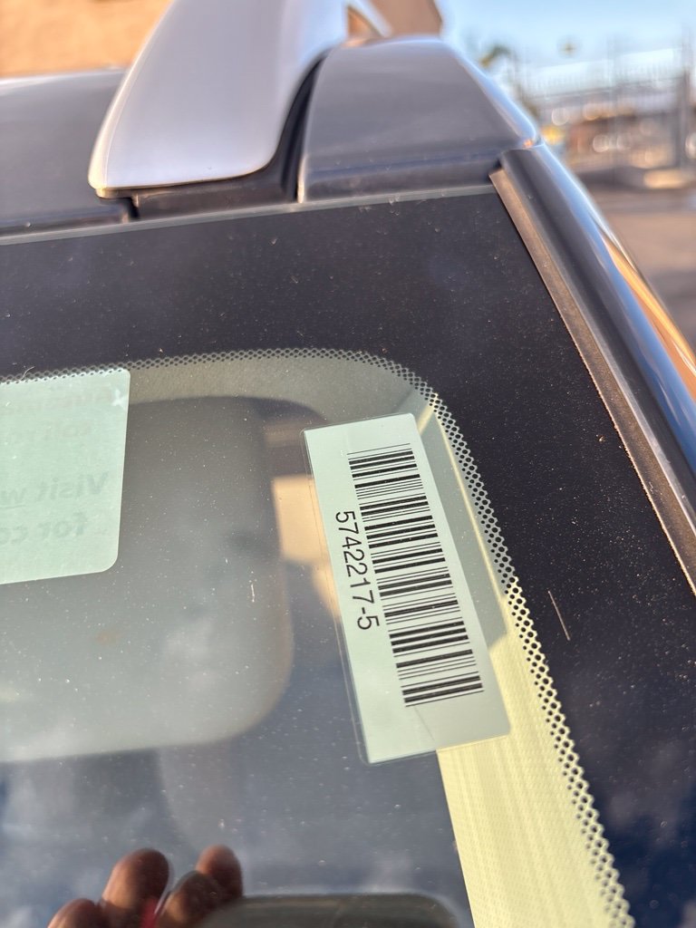 Used 2025 Hyundai Venue SEL FWD image 6