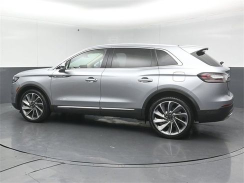 Certified 2023 Lincoln Nautilus Reserve w/ Equipment Group 202A image 5