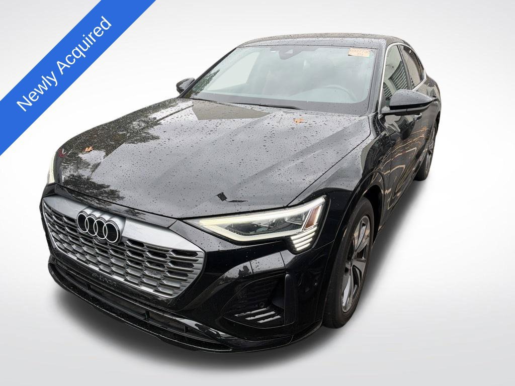 Used 2024 Audi Q8 e-tron Premium Plus w/ Premium Plus Package AWD/4WD image 2