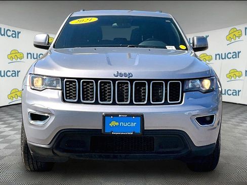 Used 2021 Jeep Grand Cherokee Laredo AWD/4WD image 2