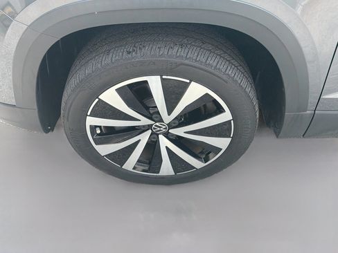 Used 2023 Volkswagen Taos SE FWD image 35