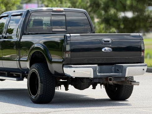 Used 2016 Ford F250 Lariat w/ Chrome Package AWD/4WD image 46