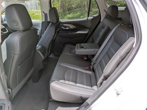 Certified 2022 GMC Terrain Denali w/ Denali Premium Package AWD/4WD image 30