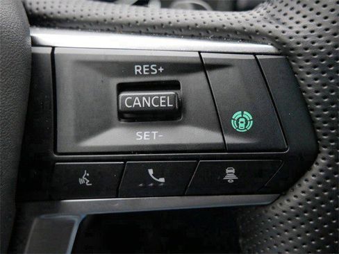 Used 2025 Mitsubishi Outlander SEL image 27