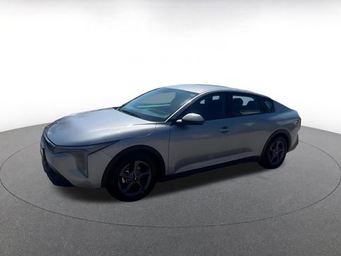 Used 2025 Kia K4 LXS FWD image 9
