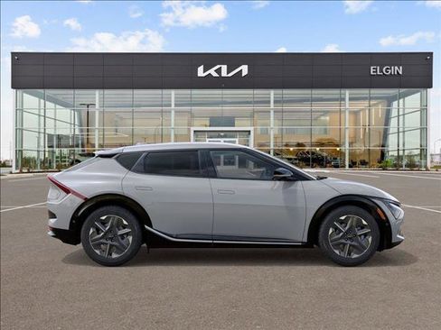 New 2025 Kia EV6 Light w/ Light LR Technology Package image 7