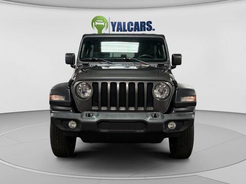 Used 2018 Jeep Wrangler Unlimited Sport AWD/4WD image 8