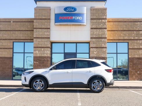 New 2026 Ford Escape ST-Line image 9