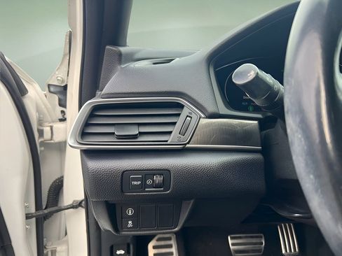 Used 2019 Honda Accord Sport image 12