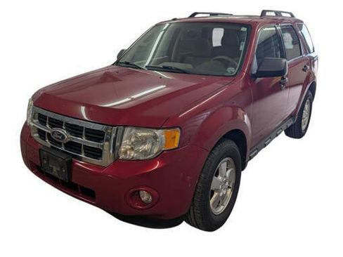 Used 2011 Ford Escape XLT w/ 201A Rapid Spec Order Code AWD/4WD image 1