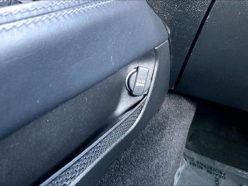 Used 2023 Dodge Challenger SXT w/ Blacktop Package image 26