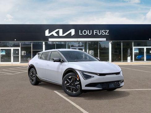 New 2025 Kia EV6 Wind image 8