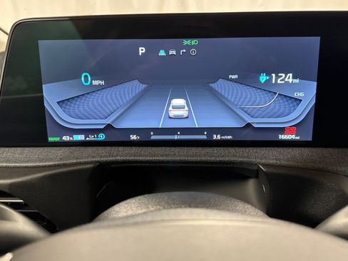 Certified 2024 Kia EV6 Light AWD/4WD image 20