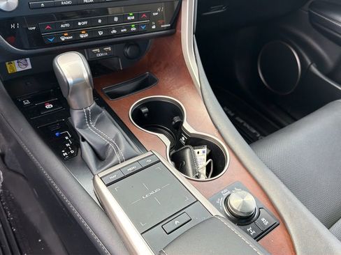 Certified 2021 Lexus RX 350L Premium w/ Premium Package image 32