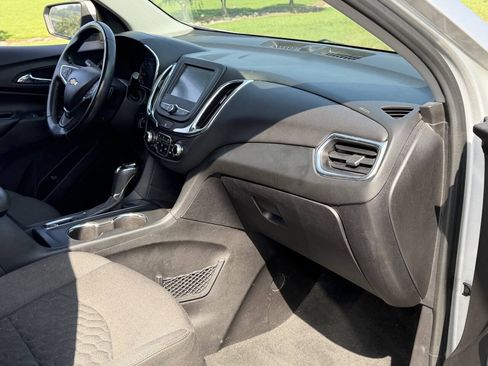 Used 2018 Chevrolet Equinox LT FWD image 15