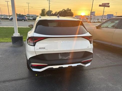 Used 2023 Kia Sportage EX w/ EX Premium Package AWD/4WD image 9