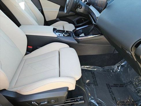 Used 2025 BMW X3 xDrive30i w/ Convenience Package image 19