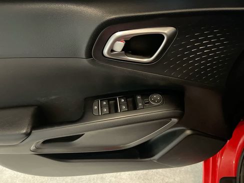 Used 2021 Kia Soul GT-Line image 13