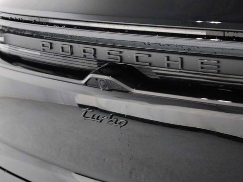 New 2025 Porsche Macan Turbo Electric image 8