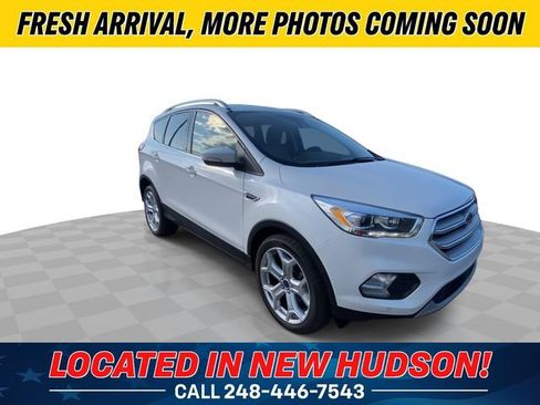 Used 2019 Ford Escape Titanium AWD/4WD image 4