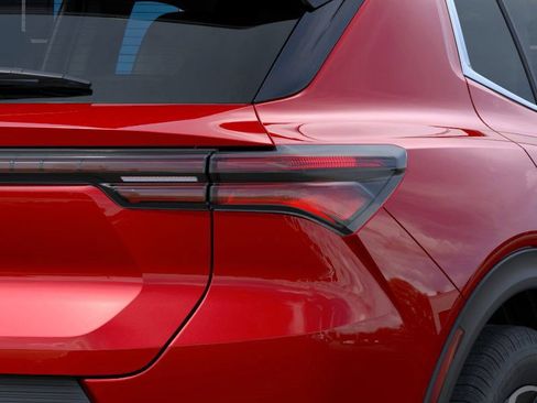 New 2026 Chevrolet Equinox EV LT image 35