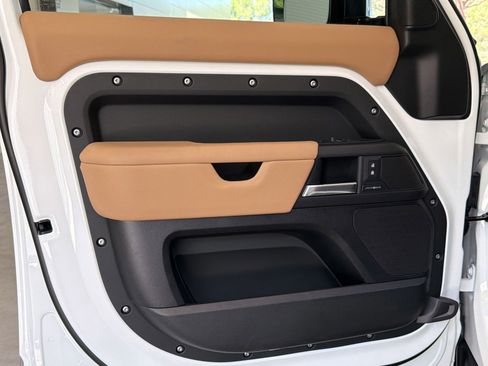 New 2026 Land Rover Defender 110 S AWD/4WD image 22