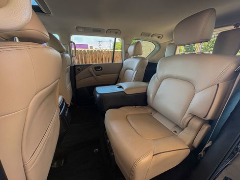Used 2022 Nissan Armada SL w/ Captain's Chairs Package AWD/4WD image 25