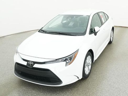 New 2026 Toyota Corolla LE FWD image 3