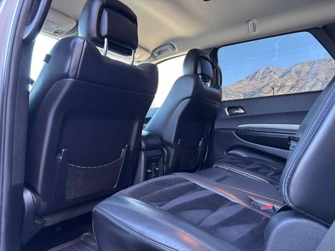 Used 2018 Dodge Durango GT image 31