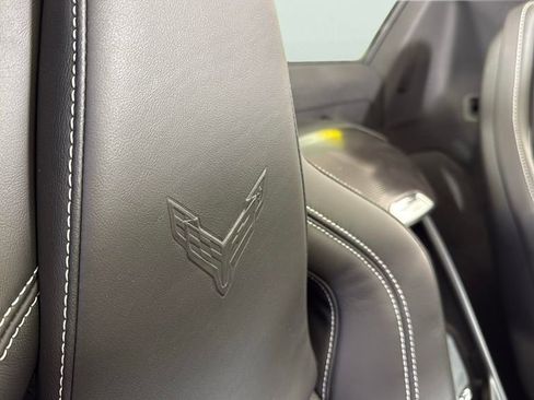 Used 2025 Chevrolet Corvette E-Ray w/ Stealth Interior Trim Package AWD/4WD image 38