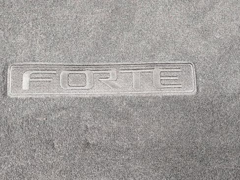 Used 2021 Kia Forte EX FWD image 32
