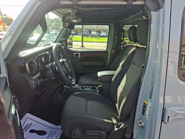 Used 2023 Jeep Wrangler Unlimited w/ 8.4" Radio Group AWD/4WD image 13
