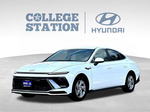 Used 2026 Hyundai Sonata SE FWD image 6