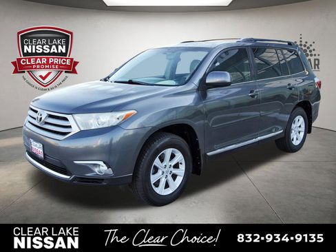 Used 2013 Toyota Highlander SE FWD image 3