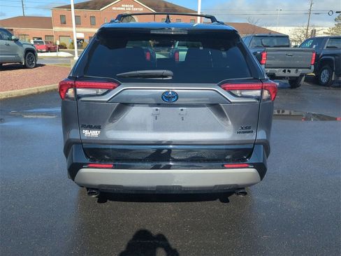 Used 2022 Toyota RAV4 XSE w/ XSE Grade Weather Package image 7