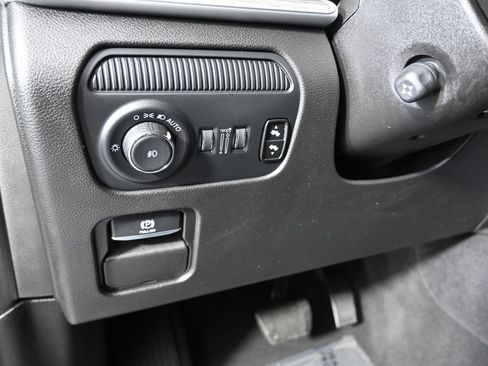 Used 2024 Jeep Wagoneer L Series III w/ Flexible Seating Group AWD/4WD image 25