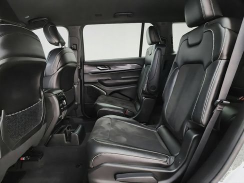 Used 2021 Jeep Grand Cherokee L Laredo AWD/4WD image 22