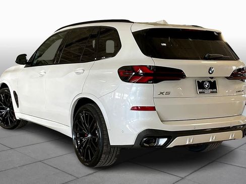 Used 2026 BMW X5 xDrive40i w/ M Sport Package image 12