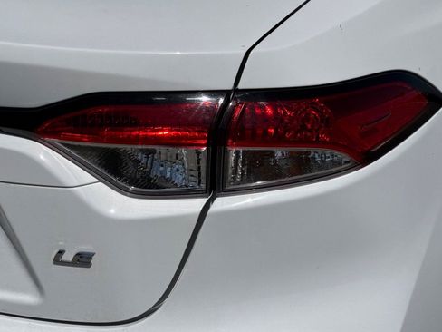 Used 2023 Toyota Corolla LE FWD image 30