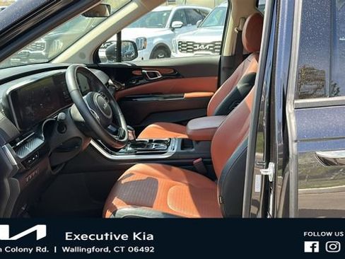 Certified 2023 Kia Carnival SX Prestige FWD image 9