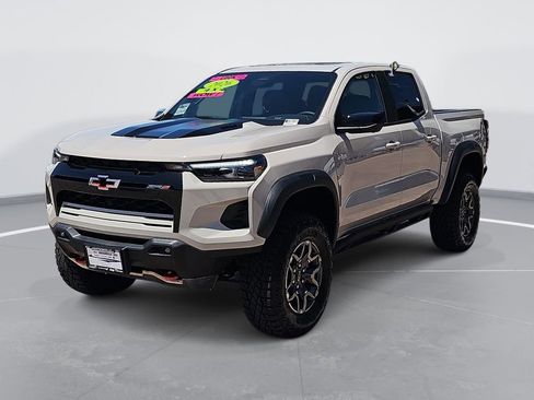 New 2026 Chevrolet Colorado ZR2 w/ Technology Package AWD/4WD image 7