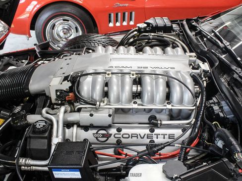 Used 1995 Chevrolet Corvette ZR1 RWD image 18