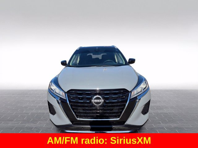 Used 2024 Nissan Kicks SV FWD image 2