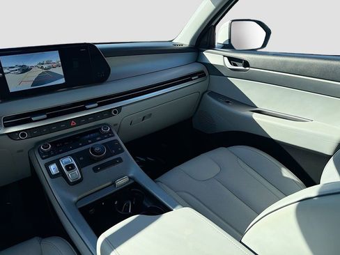 Used 2024 Hyundai Palisade SEL FWD image 23